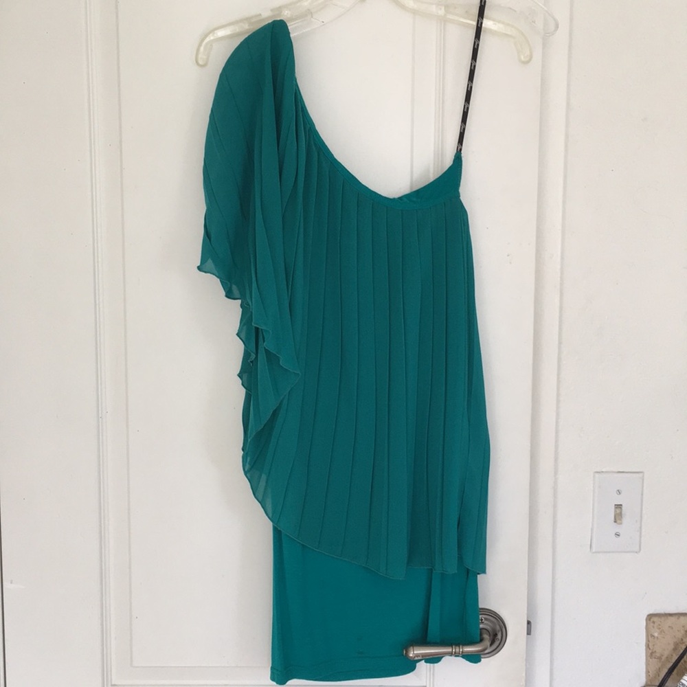 Guess mini dress with single arm cascade sleeve